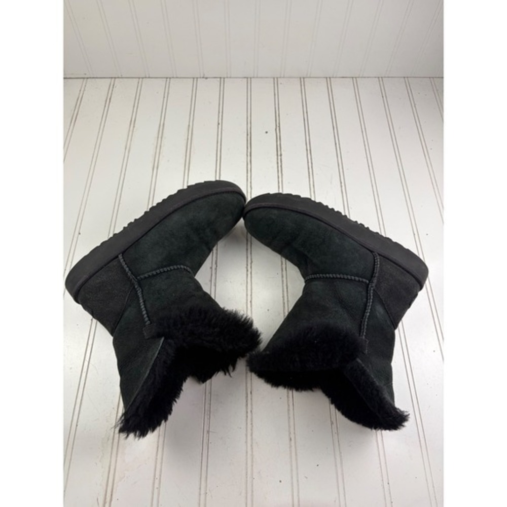 UGG Classic Short II Black Suede Sheepskin Boots Women's Size 6.5 - Picture 12 of 12